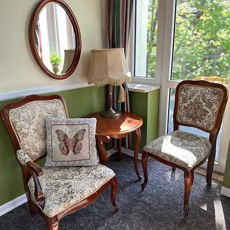 Oda ve Kahvaltı Tuberoza