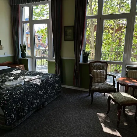 Tuberoza Nocleg ze śniadaniem 3*